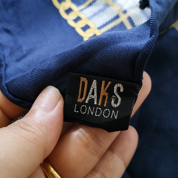 Daks  Silk Scarf Vintage - Picture 2 of 10